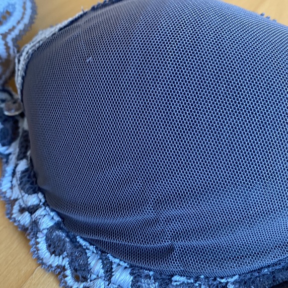 NATORI Feathers contour underwire bras 34C. One in grey and one in blue. - Picture 3 of 3